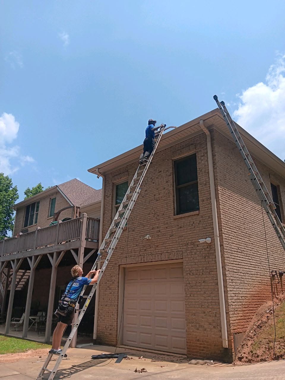 Gutter guard protecting against pine needle debris NC
